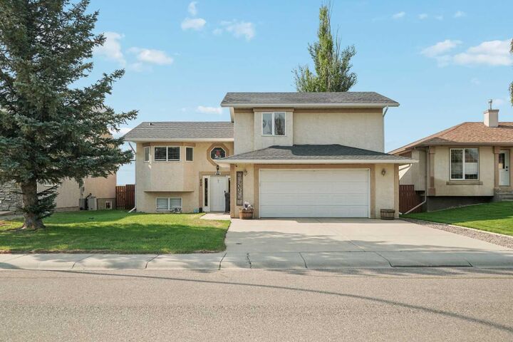 609 Maple Place — photo 1