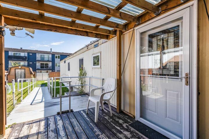 Property Photo: 612 20 Street NE 45 AB T1C 1H5