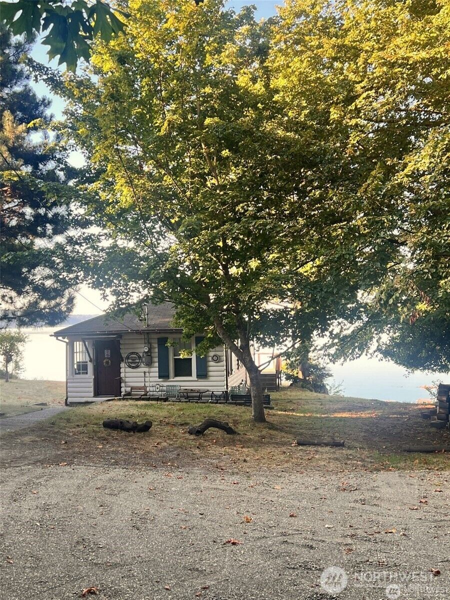 Property Photo: 5590 E State Route 302 WA 98528