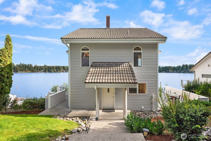 Property Photo:  2210 E  Mason Lake Drive W  WA 98546 