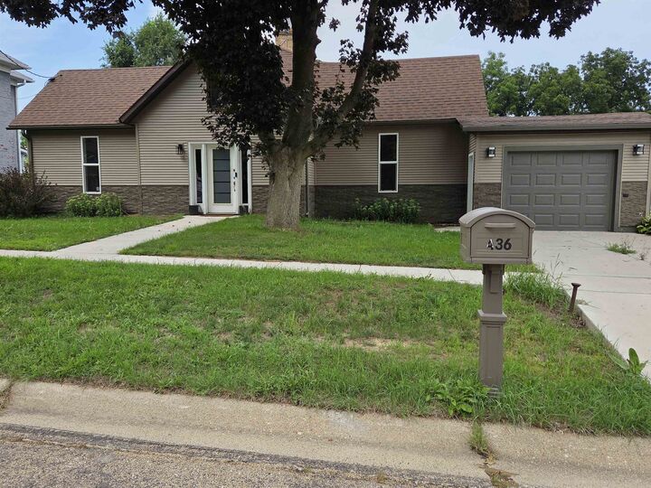 Property Photo: 436 Hubbard IL 61089