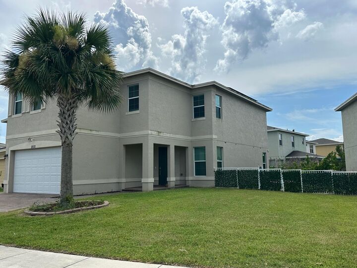 Property Photo: 2010 NW Cataluna Circle FL 34986