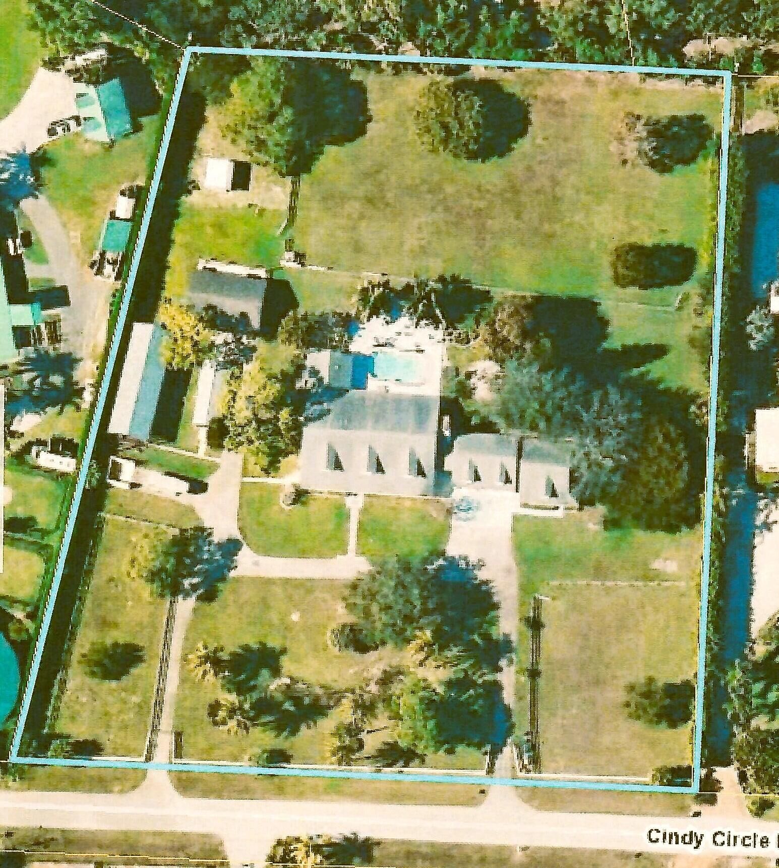 Property Photo:  819 Cindy Circle Lane  Barn & Guest House  FL 33414 