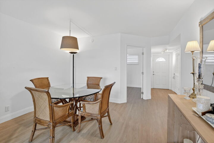 Property Photo:  9820 S Hollybrook Lake Drive 306  FL 33025 