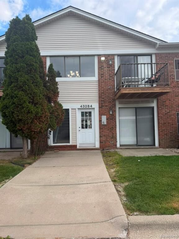 Property Photo: 43284 Mound Road MI 48314