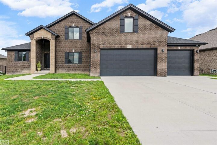 Property Photo: 43253 Sams Lane MI 48047