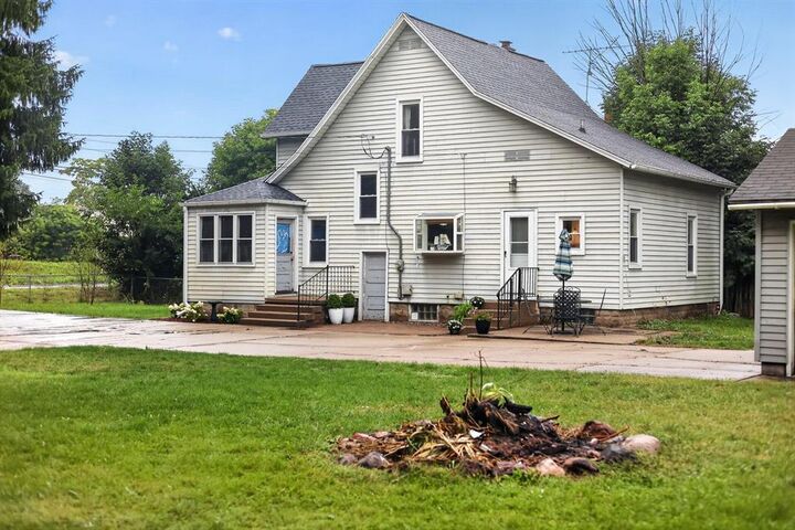 Property Photo: 1391 Belleview Drive MI 48846
