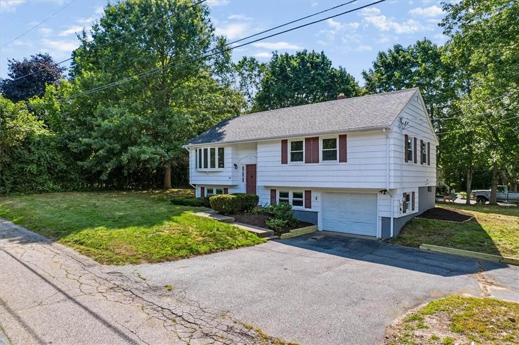 Property Photo:  614 Bound Road  RI 02895 