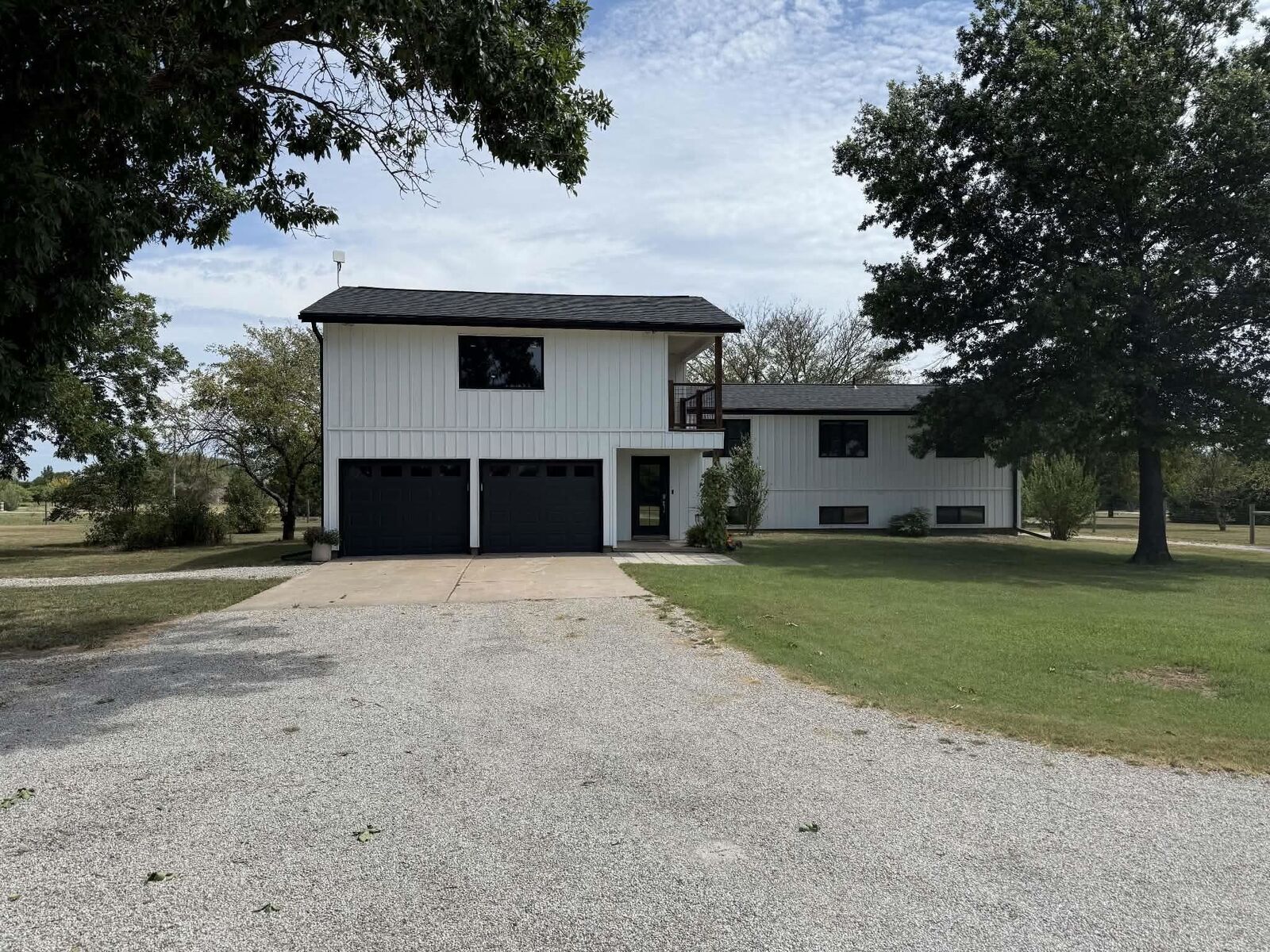 Property Photo:  8789 SW Lost Lake Rd  KS 67002 