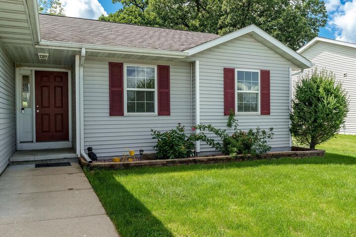 Property Photo:  644 N Tratt Street  WI 53190 