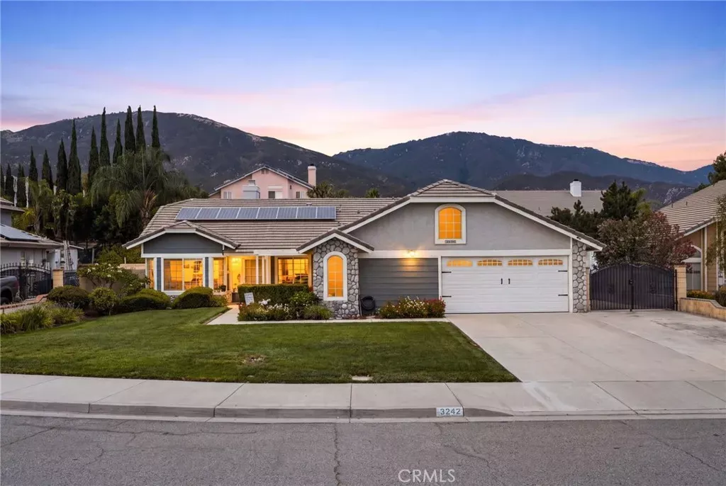 Property Photo: 3242 Hyatt Road CA 92407