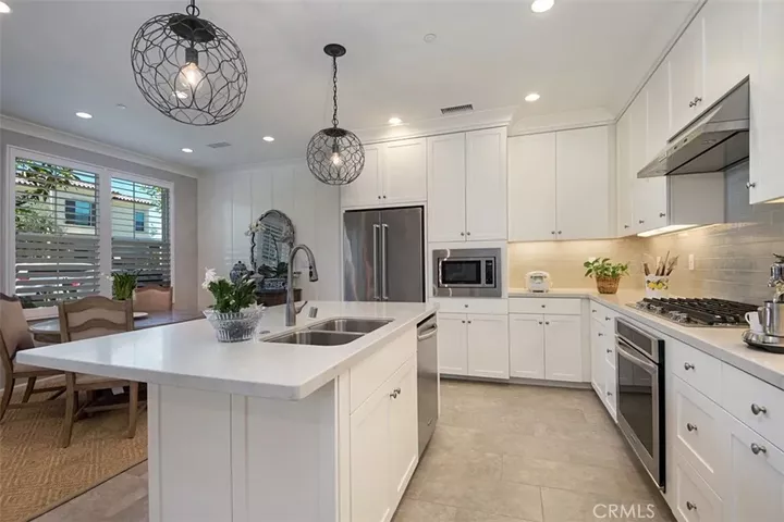 Property Photo:  274 Rodeo  CA 92602 