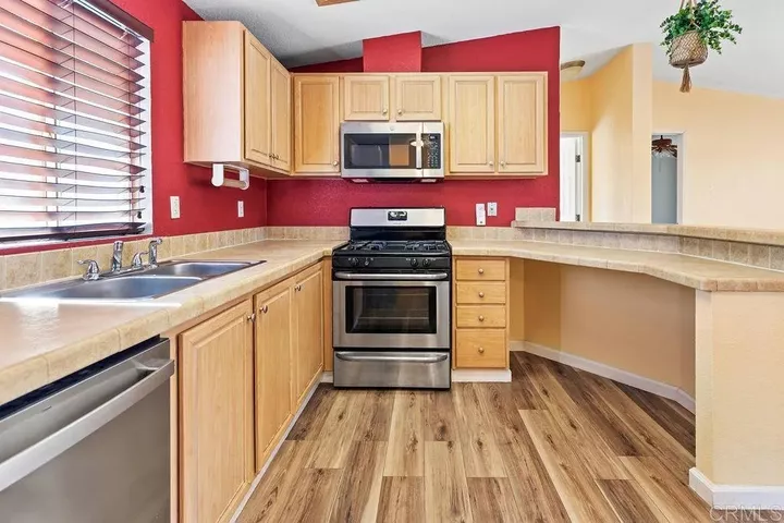 Property Photo: 300 Thornton Dr 5 CA 92021