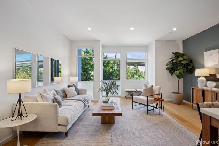 Property Photo: 140 Pennsylvania Avenue 203 CA 94107