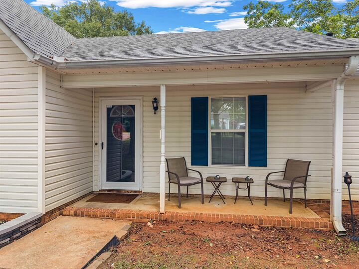 Property Photo: 175 Poplar Creek Drive SC 29303