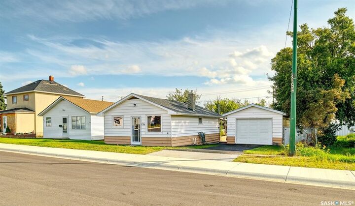Photo de la propriété:  316 2nd Avenue W  SK S0K 0M0 