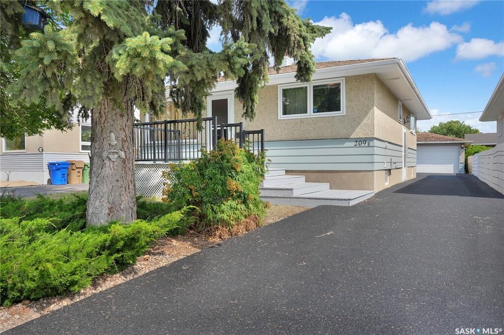 Property Photo:  209 Broad Street N  SK S4R 2X7 