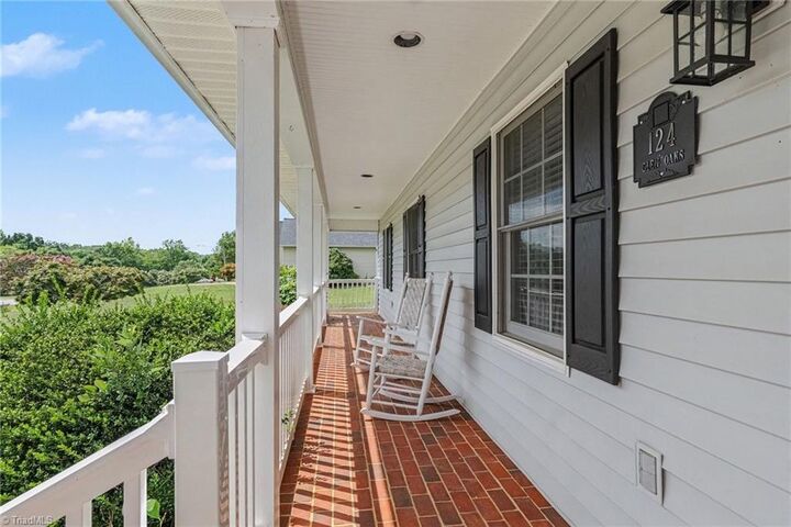 Property Photo:  124 Glen Oaks Drive  NC 27021 