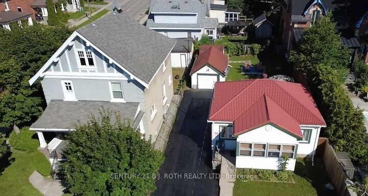 Property Photo:  124 Mary Street  ON L3V 3E2 