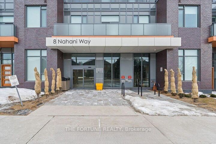 Property Photo:  8 Nahani Way N 3101  ON L4Z 0C6 