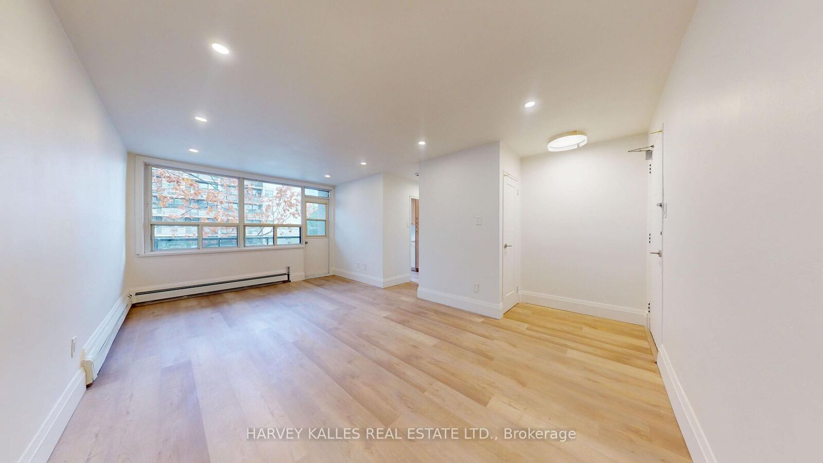 Property Photo:  1 Marquette Avenue 14  ON M6A 1X8 