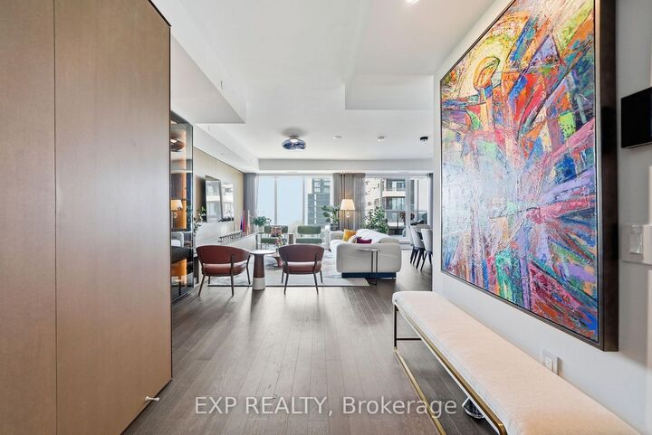 Property Photo: 30 Inn On The Park Drive 2301 ON M3C 0P7