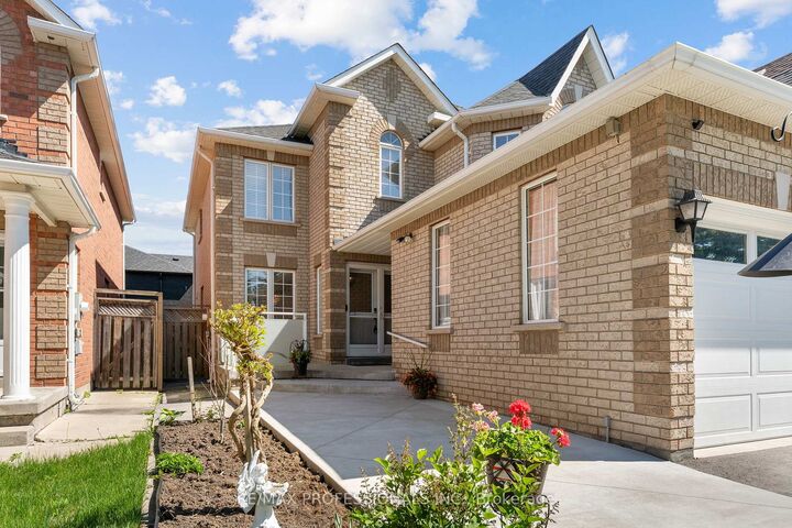 Property Photo: 15 Tarquini Crescent ON L7E 2V8