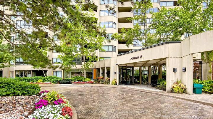 Property Photo: 65 Spring Garden Avenue 1803 ON M2N 6H9
