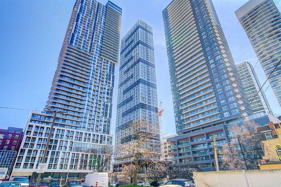 Property Photo:  181 Dundas Street E 2905  ON M5A 0N5 
