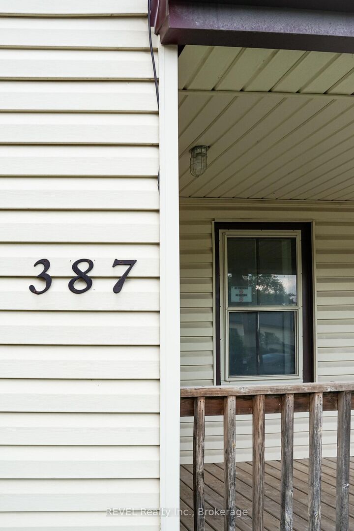 Property Photo:  387 Glendale Avenue  ON L2T 1C3 