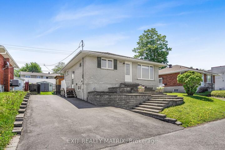 Property Photo:  845 Cartier Boulevard  ON K6A 1W9 