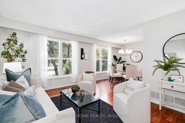 Property Photo: 1059 Glen Mhor Crescent ON L4R 4P5
