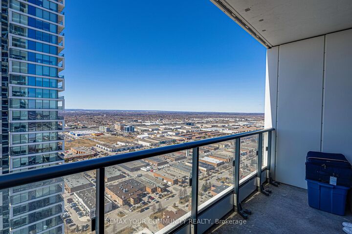 Property Photo: 950 Portage Parkway 3912 ON L4K 0J7