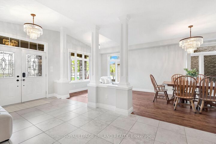 Property Photo: 1018 Loft Court ON N6G 0J9