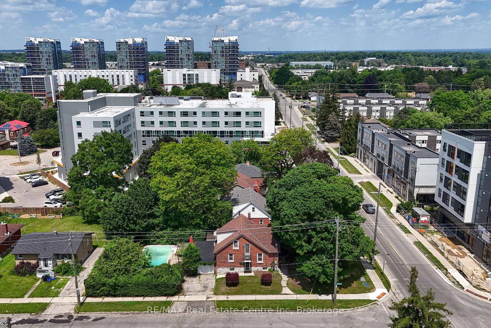 Property Photo:  285 Albert Street W  ON N2L 3T9 
