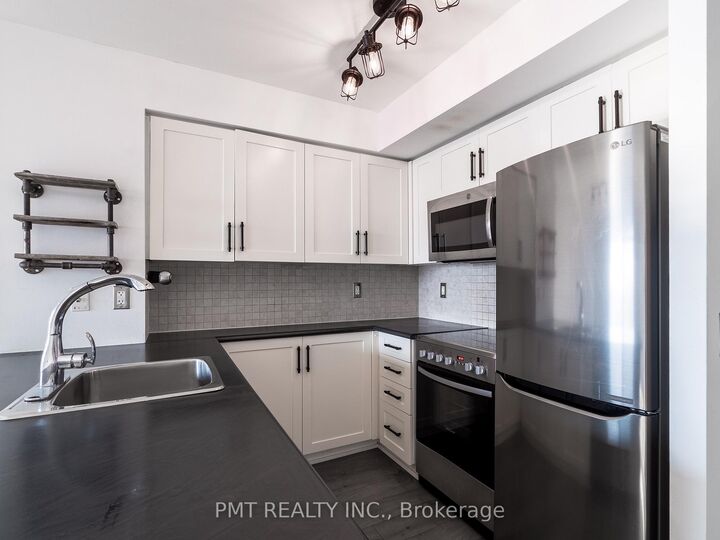 Property Photo:  50 Lynn Williams Street Ph2305  ON M6K 3R9 