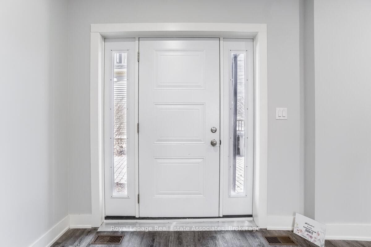 Property Photo:  39 Welland Avenue 2  ON L2R 2M4 
