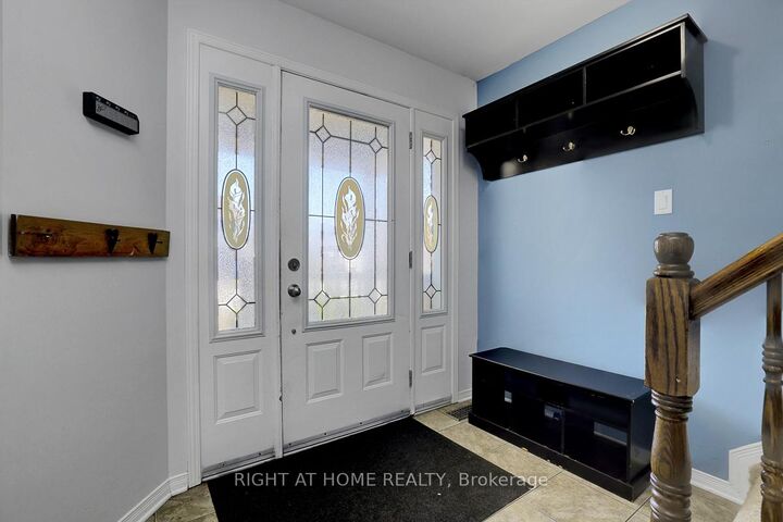 Property Photo:  70 Frieday Street  ON K7S 0A6 