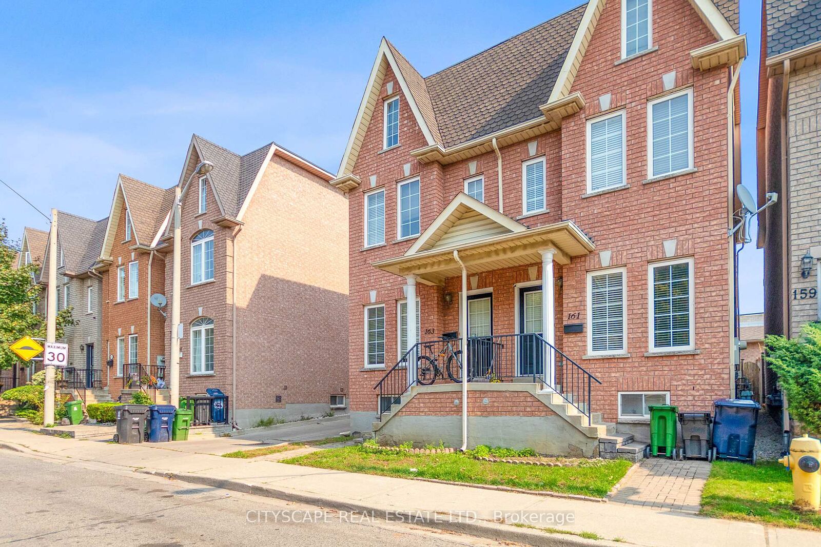 Property Photo:  163 Rankin Crescent Lower  ON M6P 4H9 