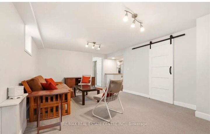 Property Photo:  3454 Oakglade Crescent Lower Level  ON L5C 1X5 