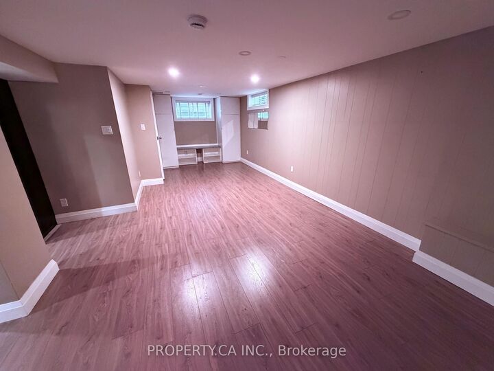 Photo de la propriété:  1262 Homewood Drive 2  ON L7P 2M6 