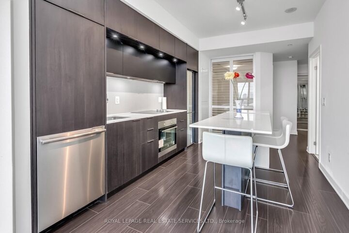 Property Photo: 55 Regent Park Boulevard 2607 ON M5A 0C2