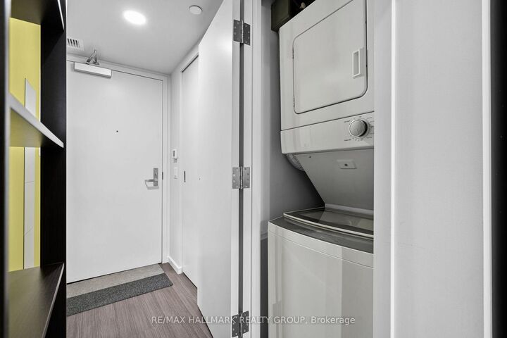 Property Photo:  105 Champagne Avenue S 615  ON K1S 5E5 