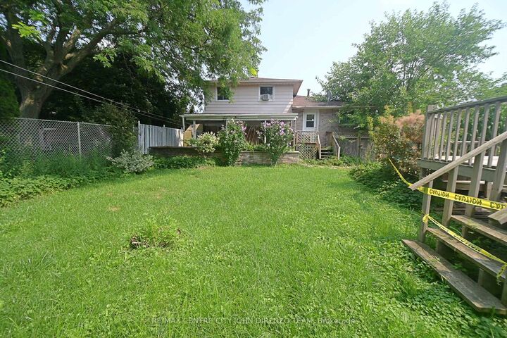 Property Photo:  83 Confederation Drive  ON N5P 3Y2 