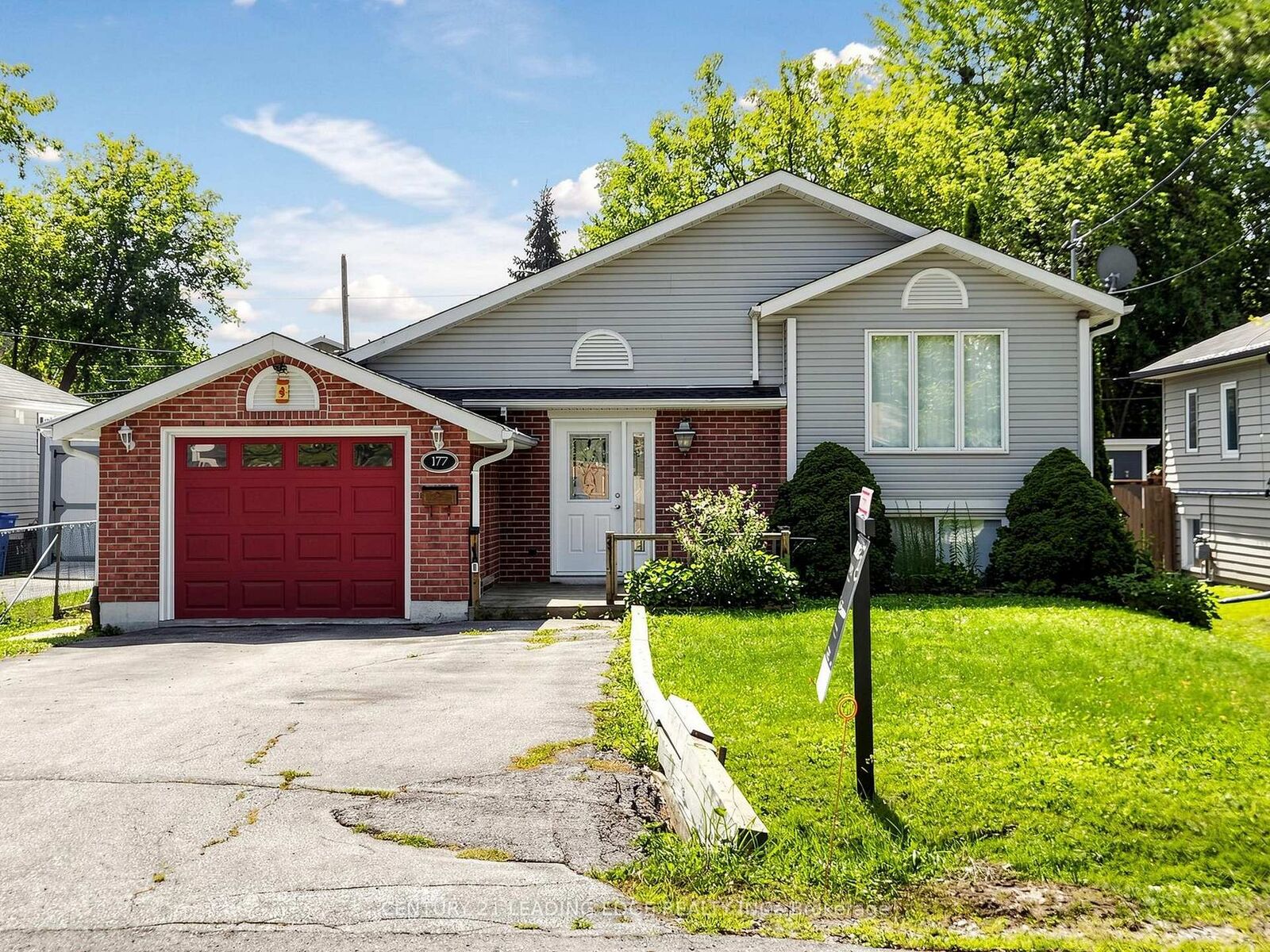 Property Photo: 177 Silas Boulevard ON L4P 2K2
