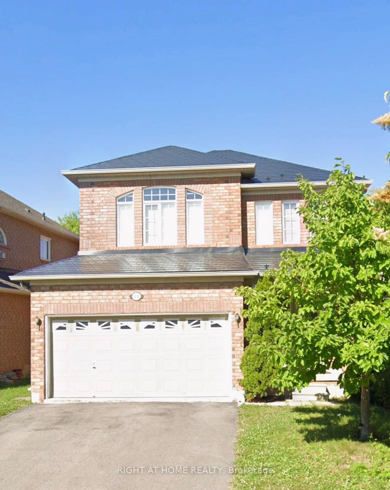Property Photo:  35 Native Trail Main  ON L6A 2Z9 