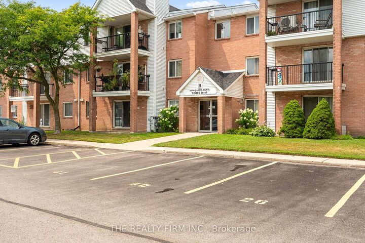 Property Photo: 1096 Jalna Boulevard 40 ON N6E 3B8
