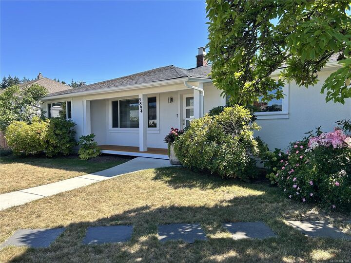 Property Photo: 3894 Morton St BC V9Y 3V3