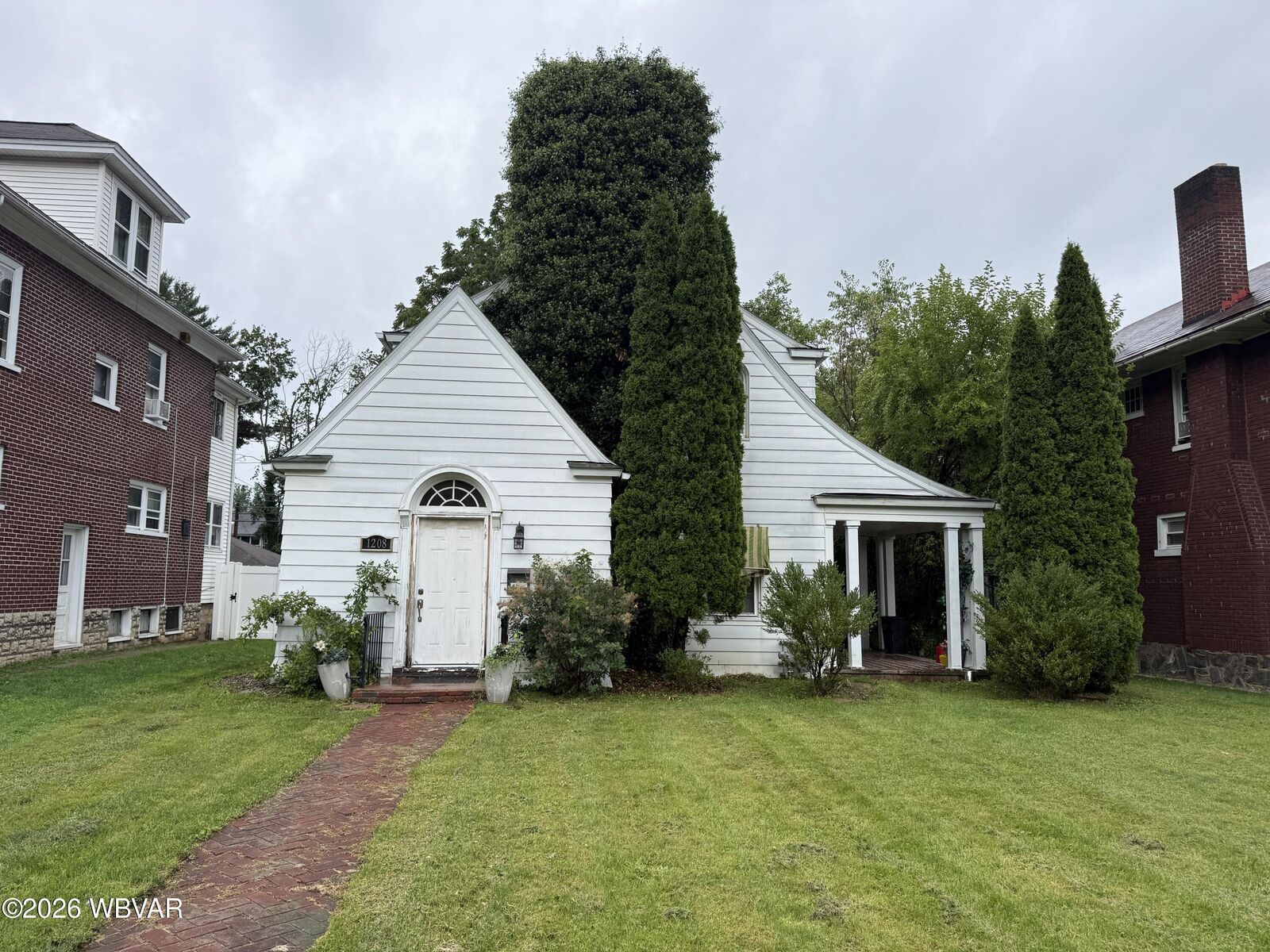 Property Photo: 1208 Walnut Street PA 17701