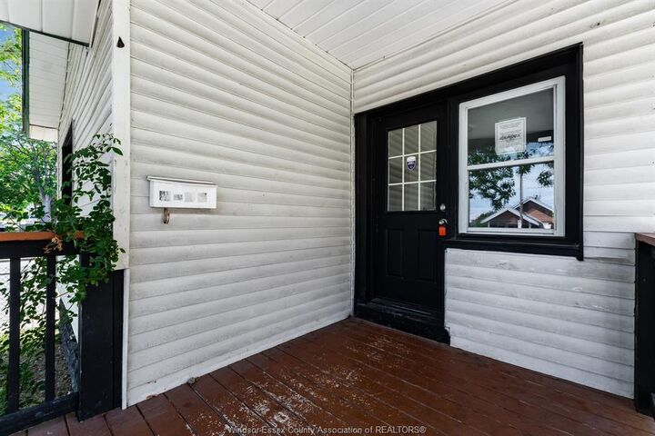 Property Photo: 1343 Lillian ON N8X 4A4